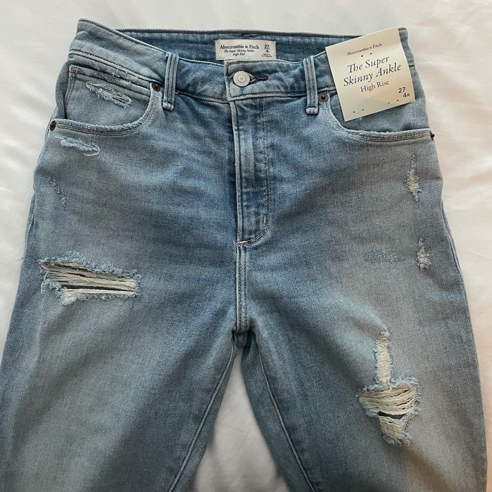 A&F brand new with tags women’s jeans